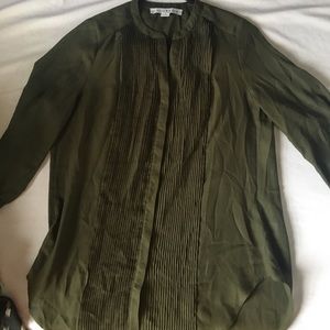 Loyal Hana nursing tuxedo shirt